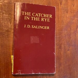 📘📚 The Catcher in the Rye by JD Salinger | Paperback Vintage 📚📕